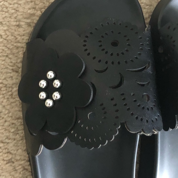 Nanette Lepore black/ silver flower sandals 7 - Picture 3 of 8